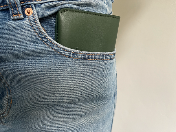 Best womens purse IndyBest review Been Clapton bifold